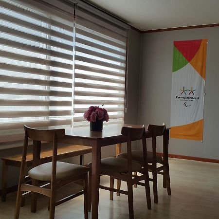 Pyeongchang River House Екстер'єр фото