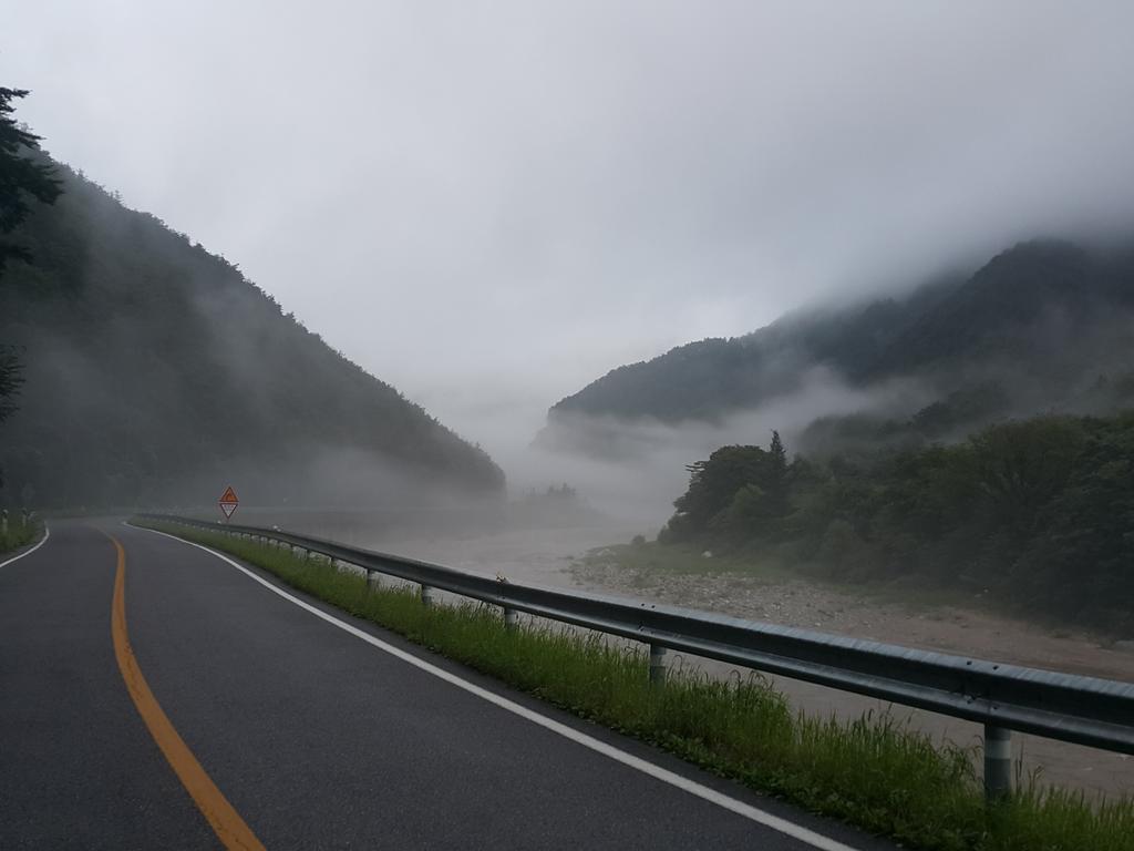 Pyeongchang River House Екстер'єр фото